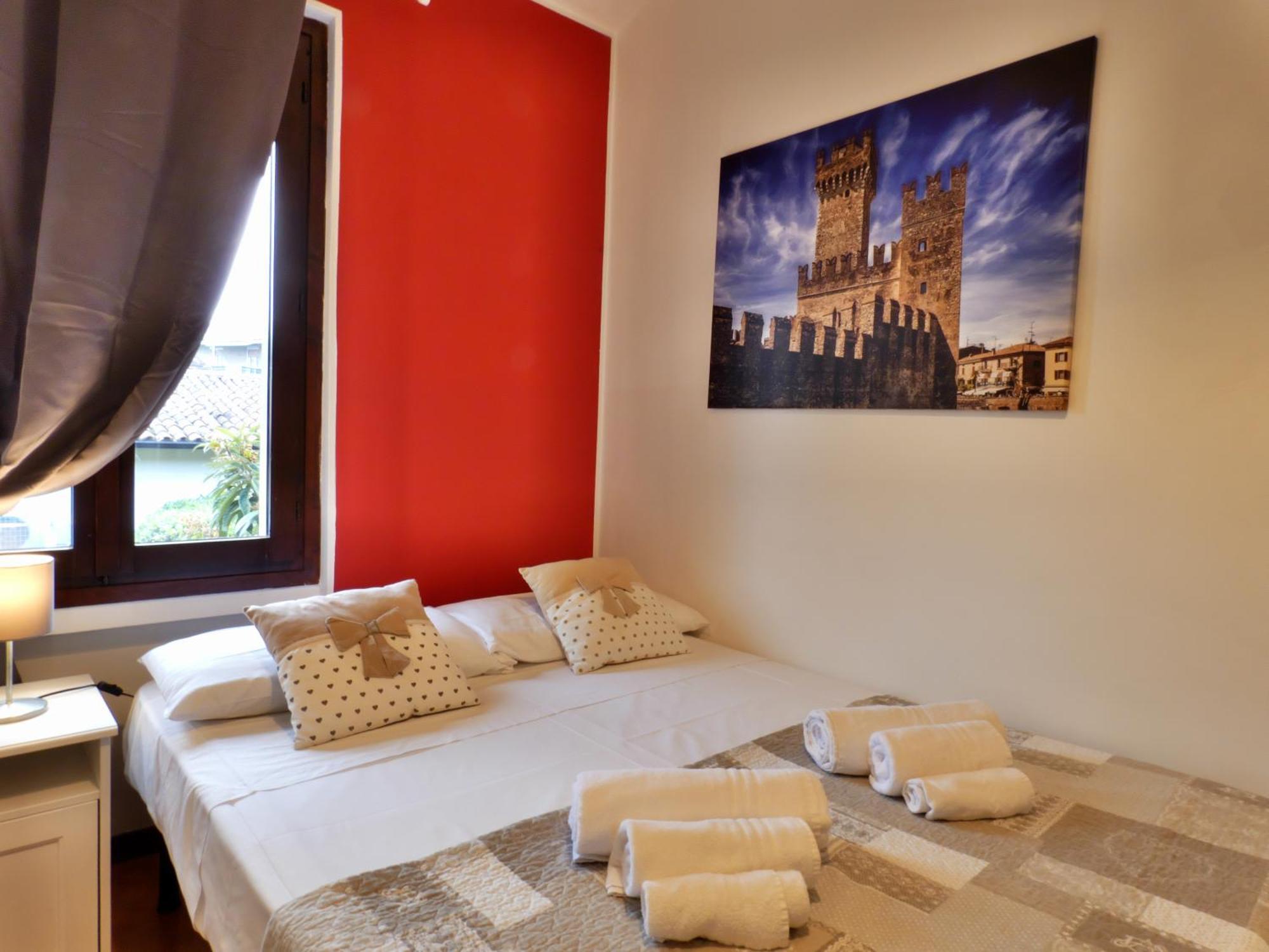 Garden Sweet House Desenzano Apartment Десенцано дел Гарда Екстериор снимка