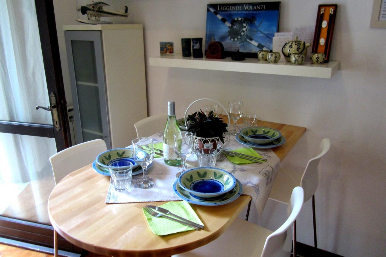 Garden Sweet House Desenzano Apartment Десенцано дел Гарда Екстериор снимка